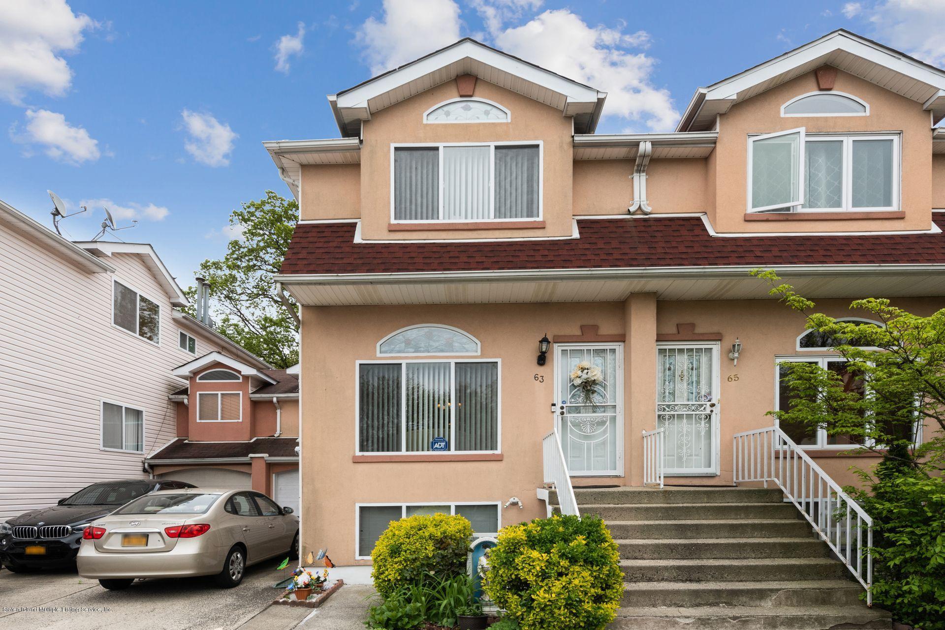 63 Timber Ridge Drive Staten Island, NY 10306 - Photo 3 of 31 3