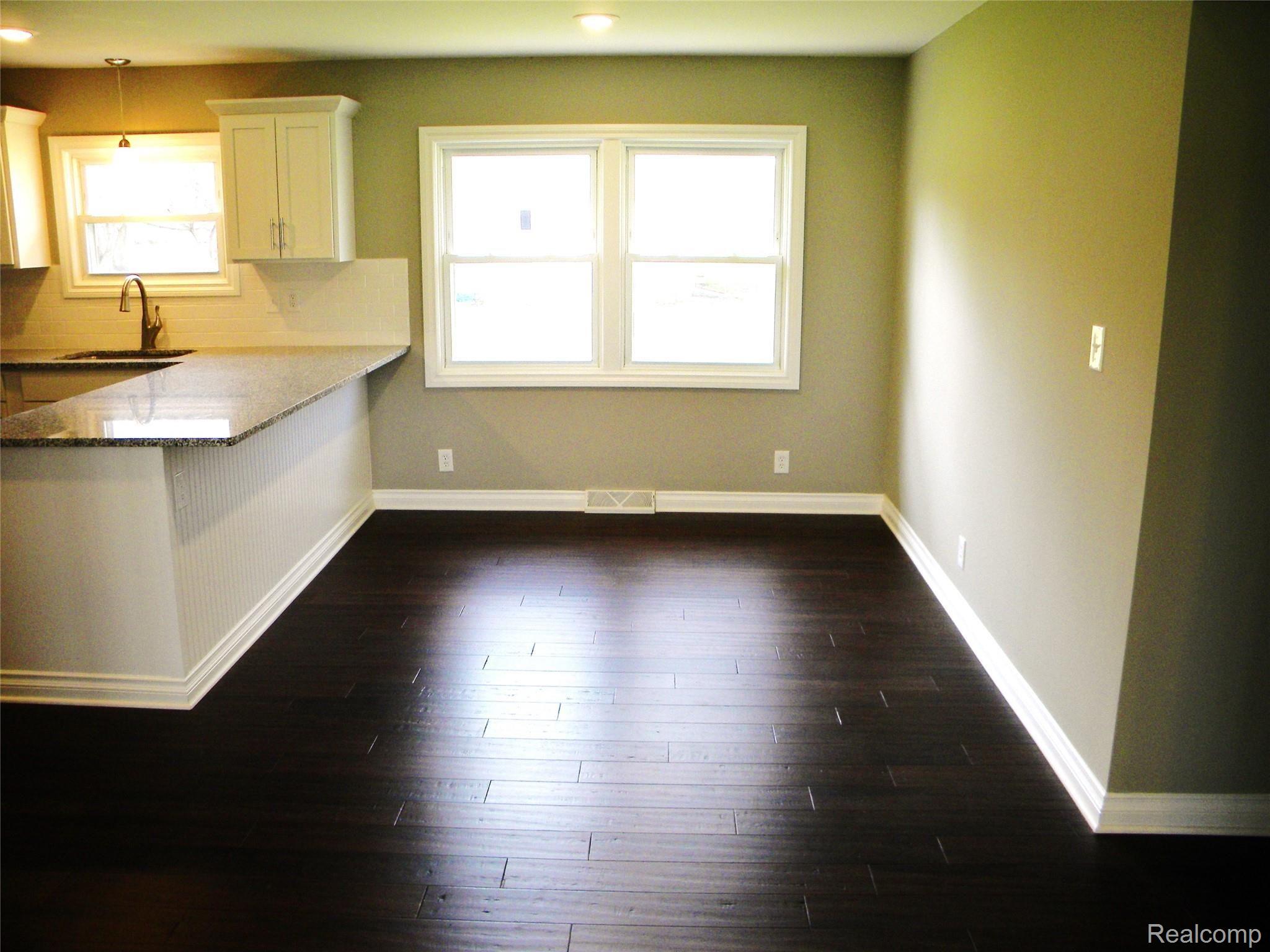 49 Turrill Road Lapeer, MI 48446 - Photo 7 of 22 49 Turrill 010.JPG