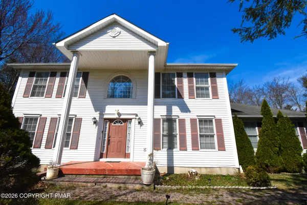 $2,650 | 2570 Country Club Drive, Tobyhanna, PA 18466