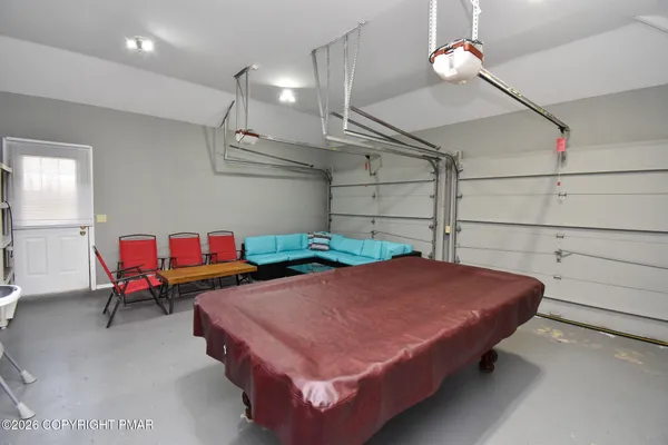 $2,650 | 2570 Country Club Drive, Tobyhanna, PA 18466