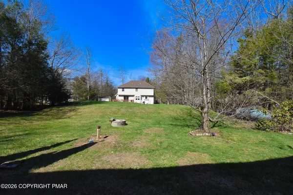 $2,650 | 2570 Country Club Drive, Tobyhanna, PA 18466