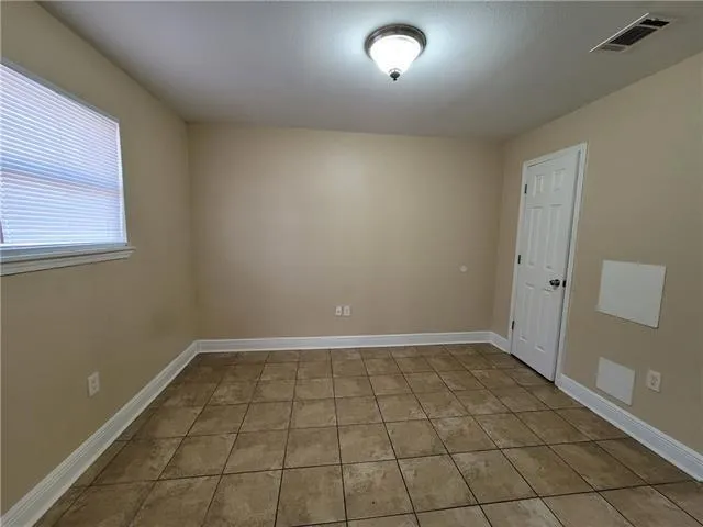 $850 | 4415 Wilson Avenue, Unit E, New Orleans, LA 70126