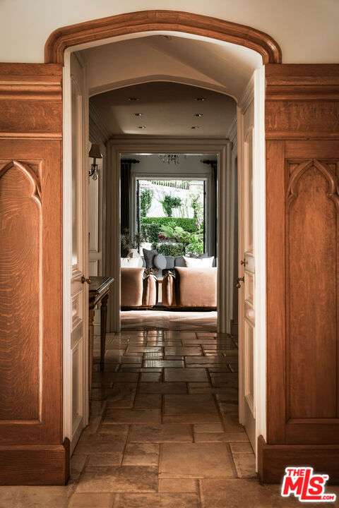 10950 Bellagio Road Los Angeles, CA 90077 - Photo 29 of 55