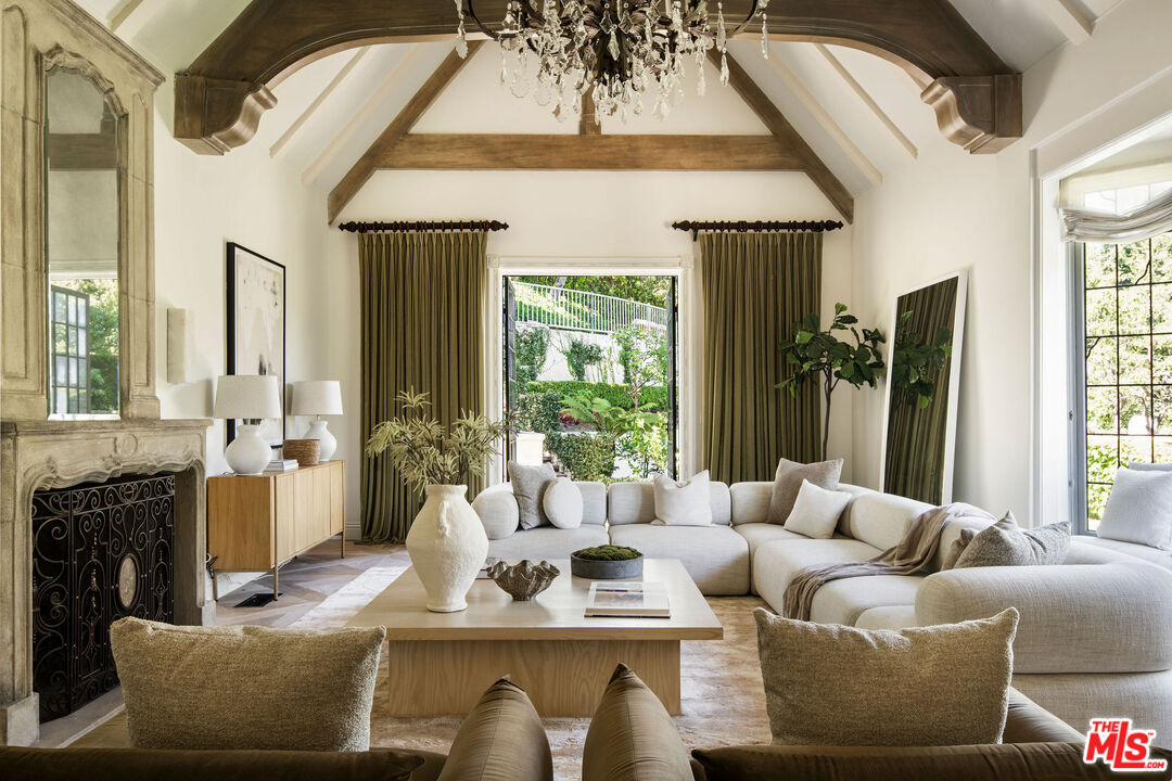 10950 Bellagio Road Los Angeles, CA 90077 - Photo 5 of 55