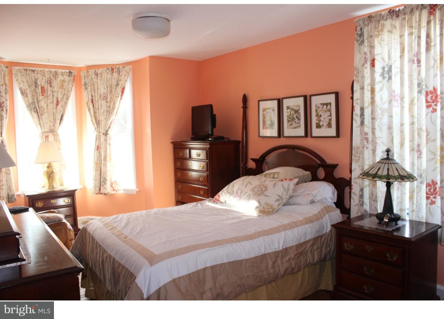 240 Rochelle Avenue Philadelphia, PA 19128 - Photo 16 of 25 Gallery Image 16