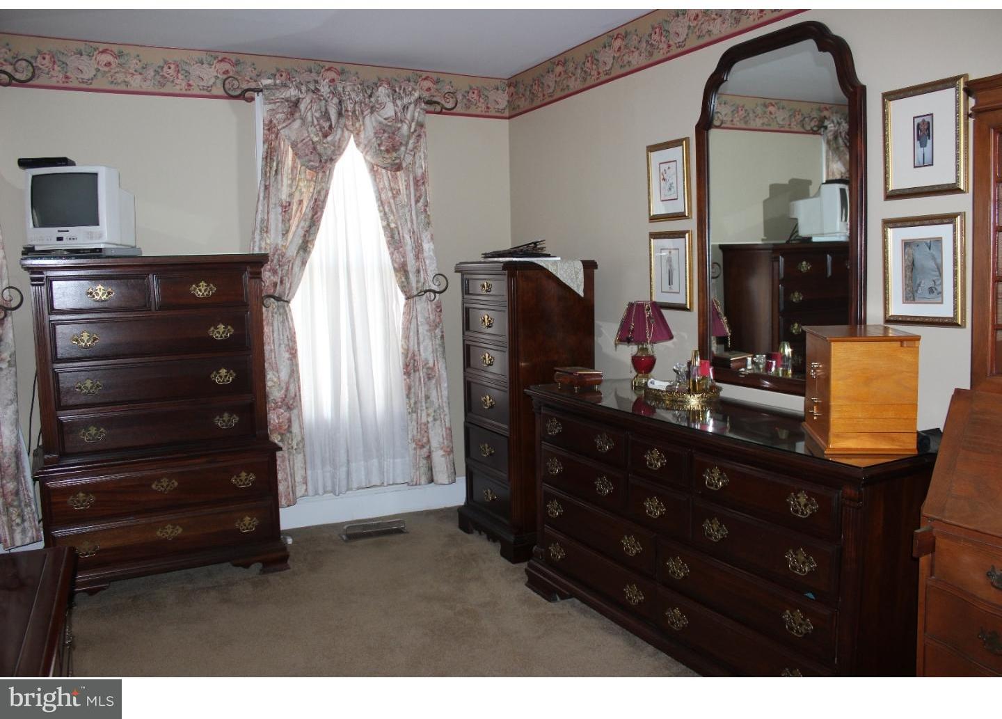 240 Rochelle Avenue Philadelphia, PA 19128 - Photo 20 of 25 Gallery Image 20