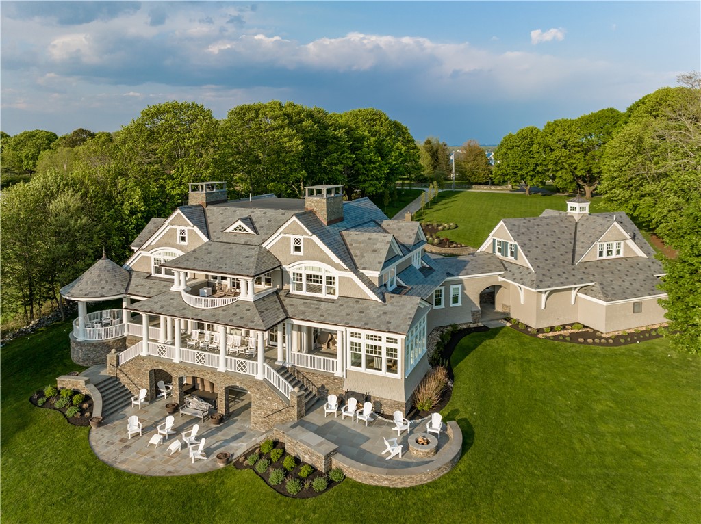 458 Poppasquash Road Bristol, RI 02809 - Photo 2 of 36