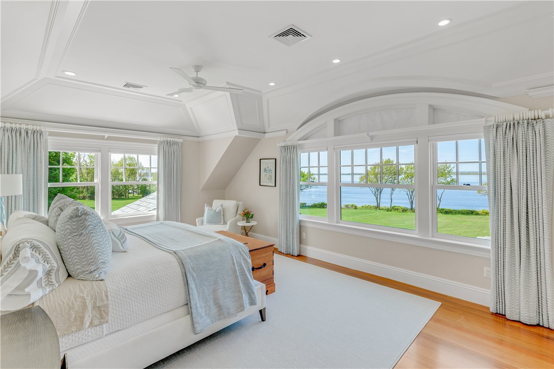 458 Poppasquash Road Bristol, RI 02809 - Photo 24 of 36