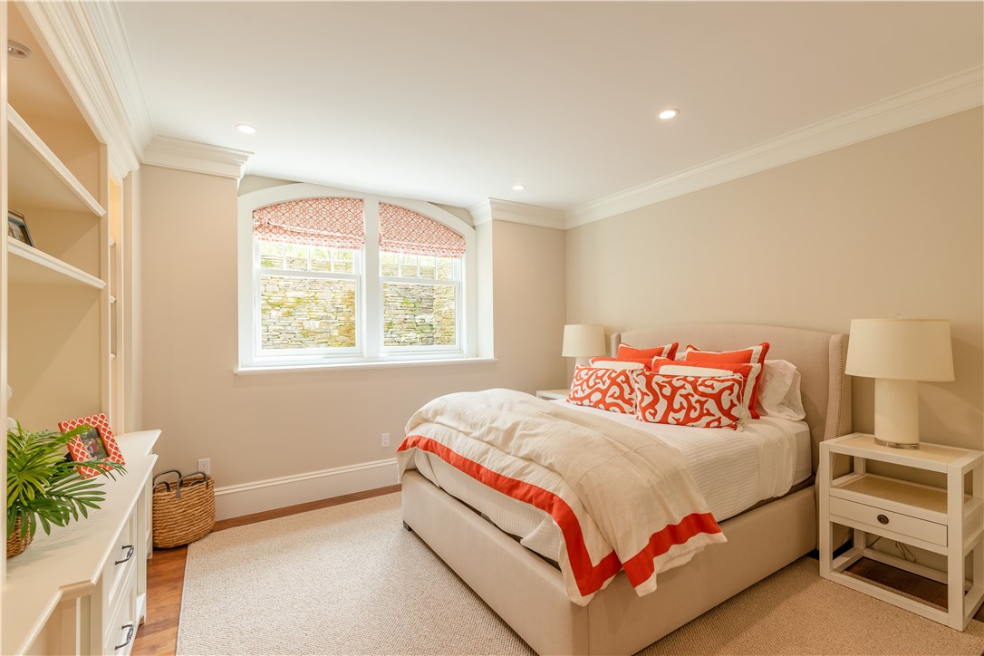 458 Poppasquash Road Bristol, RI 02809 - Photo 33 of 36