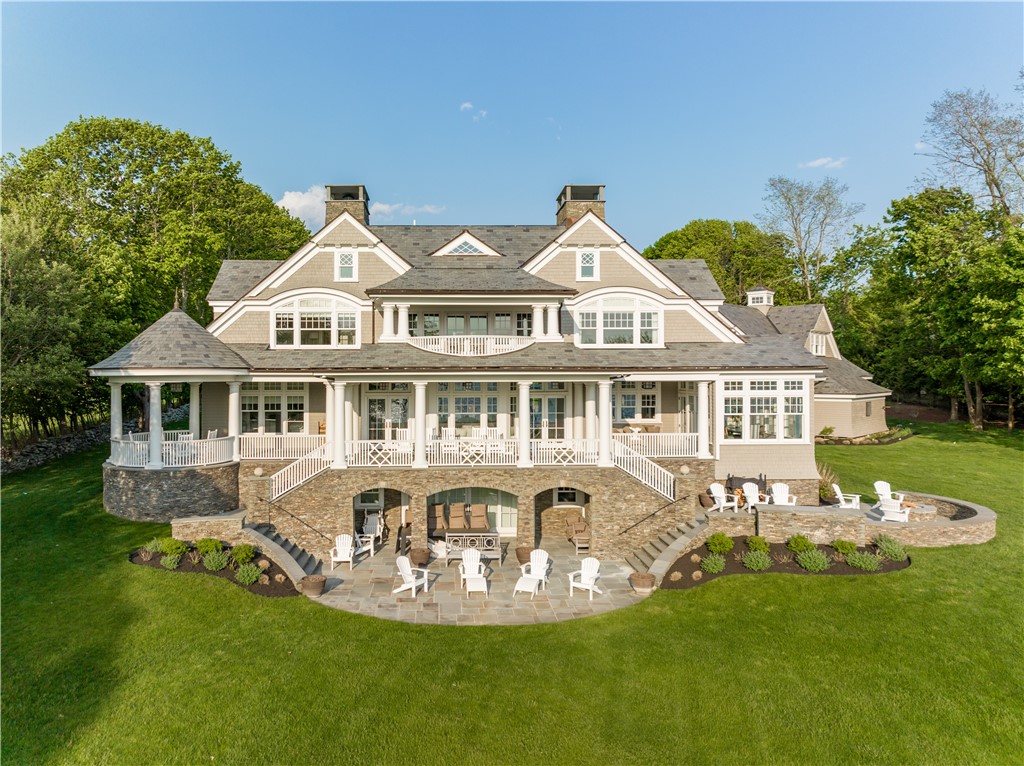 458 Poppasquash Road Bristol, RI 02809 - Photo 4 of 36