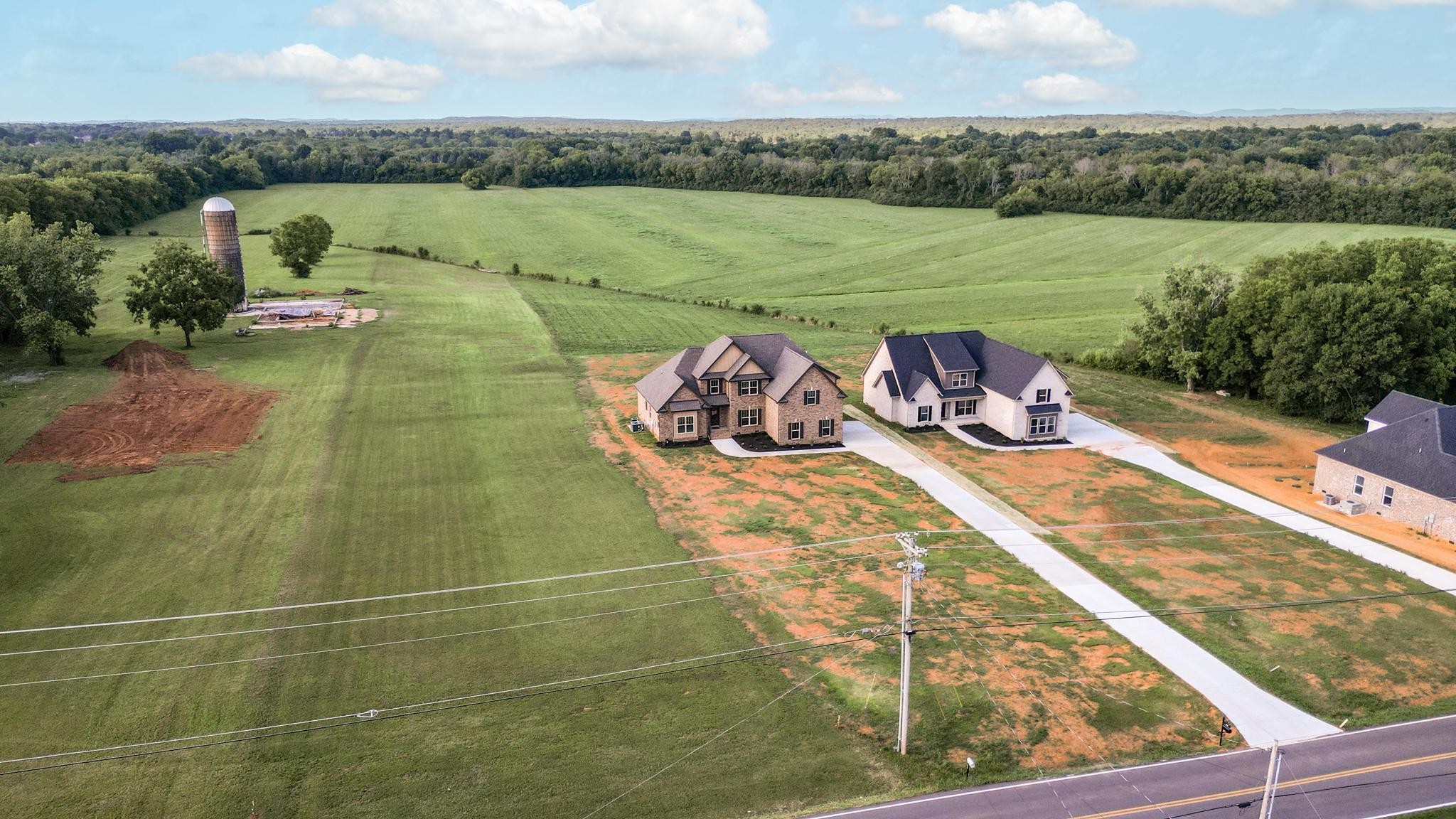 2416 Dilton Mankin Road Murfreesboro, TN 37127 - Photo 35 of 36 a view of a lake from a balcony