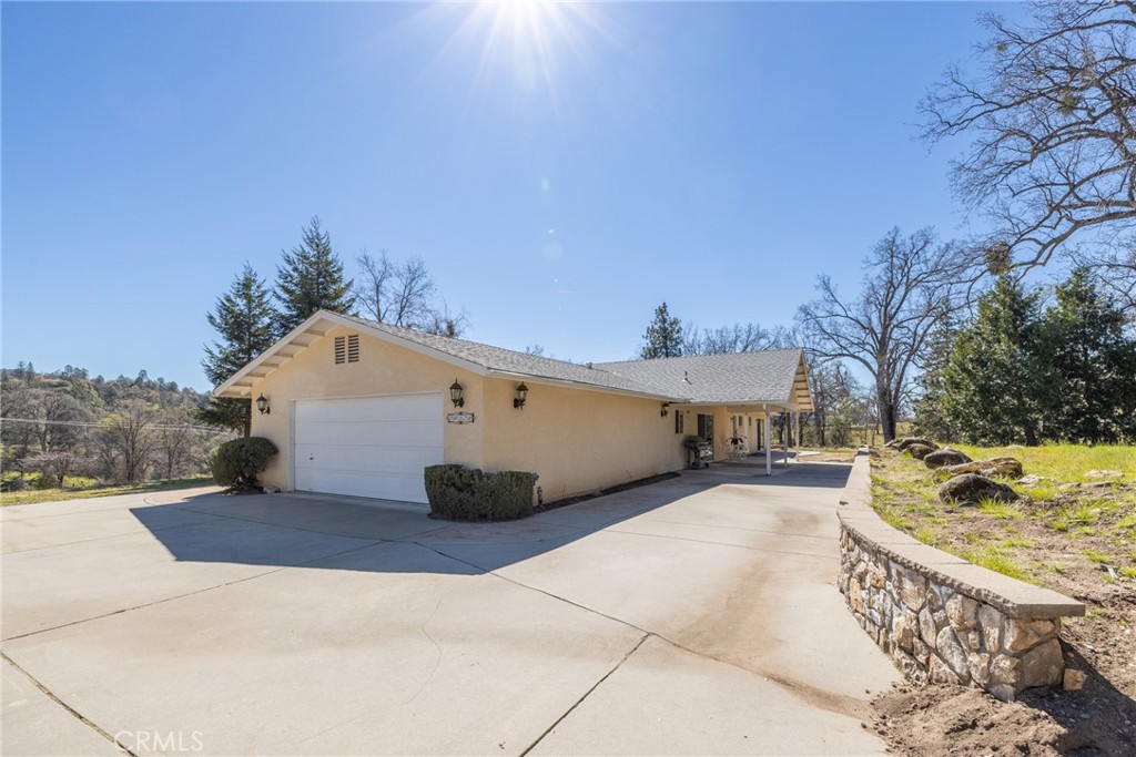 50174 Bissett Station Road Oakhurst, CA 93644 - Photo 40 of 75