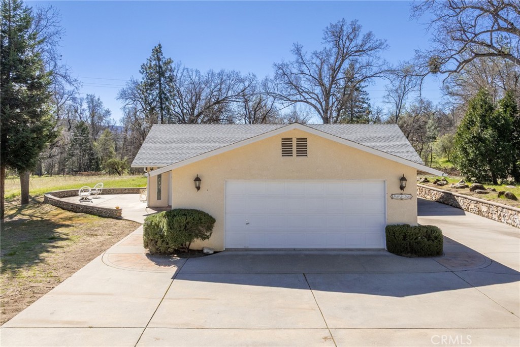 50174 Bissett Station Road Oakhurst, CA 93644 - Photo 62 of 75