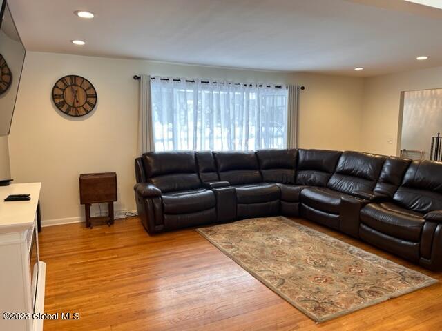 1036 Hickory Road Niskayuna, NY 12309 - Photo 7 of 36 IMG_6917