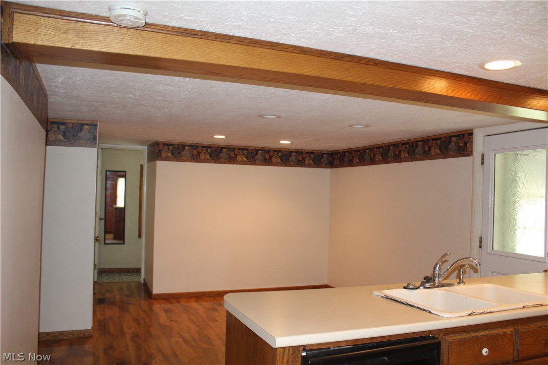2335 Goshen Valley Road Southeast New Philadelphia, OH 44663 - Photo 10 of 15