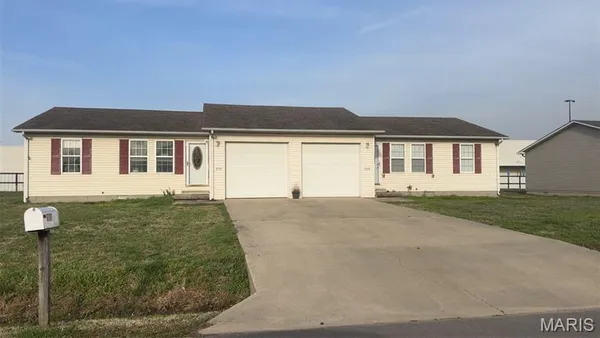 $200,000 | 703 Patti Lane, Dexter, MO 63841