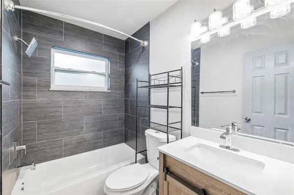 $1,620,000 | 7917 Lakeshore Drive, Tampa, FL 33604