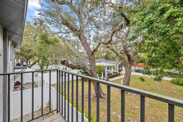 $1,620,000 | 7917 Lakeshore Drive, Tampa, FL 33604