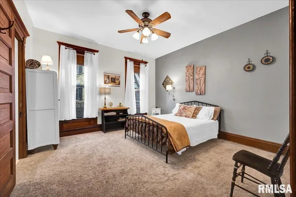 $499,900 | 1007 East Jefferson Street, Bloomington, IL 61701