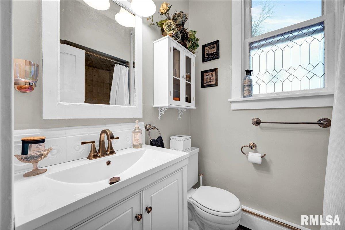 1007 East Jefferson Street Bloomington, IL 61701 - Photo 34 of 82