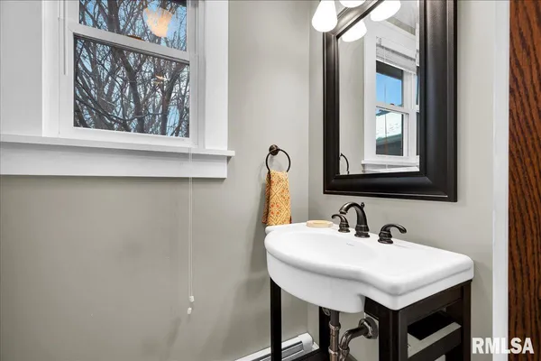 $499,900 | 1007 East Jefferson Street, Bloomington, IL 61701