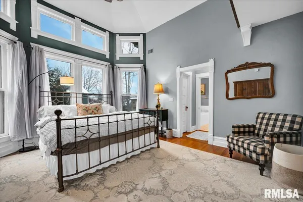 $499,900 | 1007 East Jefferson Street, Bloomington, IL 61701