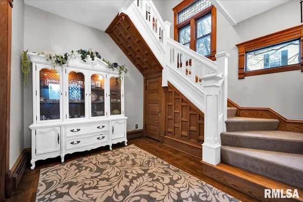 $499,900 | 1007 East Jefferson Street, Bloomington, IL 61701