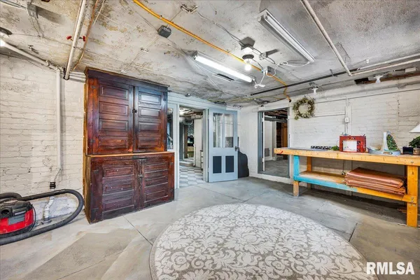 $499,900 | 1007 East Jefferson Street, Bloomington, IL 61701