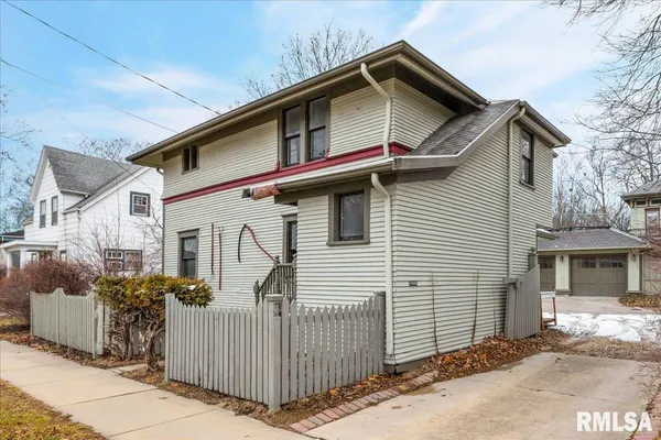 $499,900 | 1007 East Jefferson Street, Bloomington, IL 61701