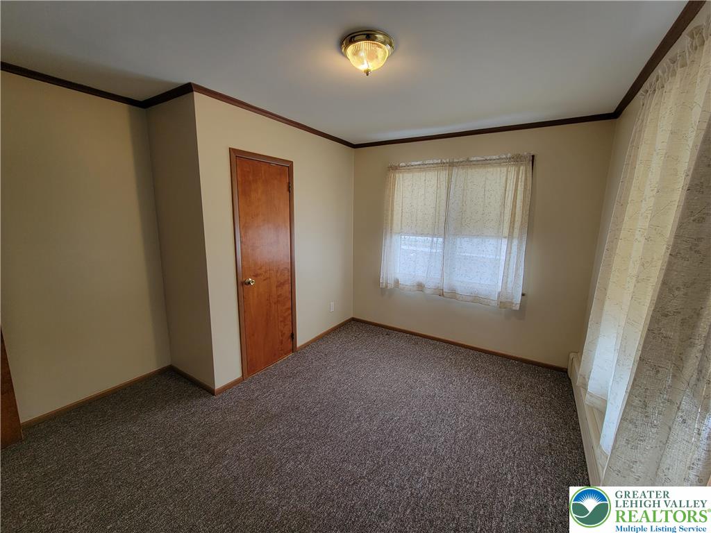 712 Chestnut Street Coplay, PA 18037 - Photo 15 of 32