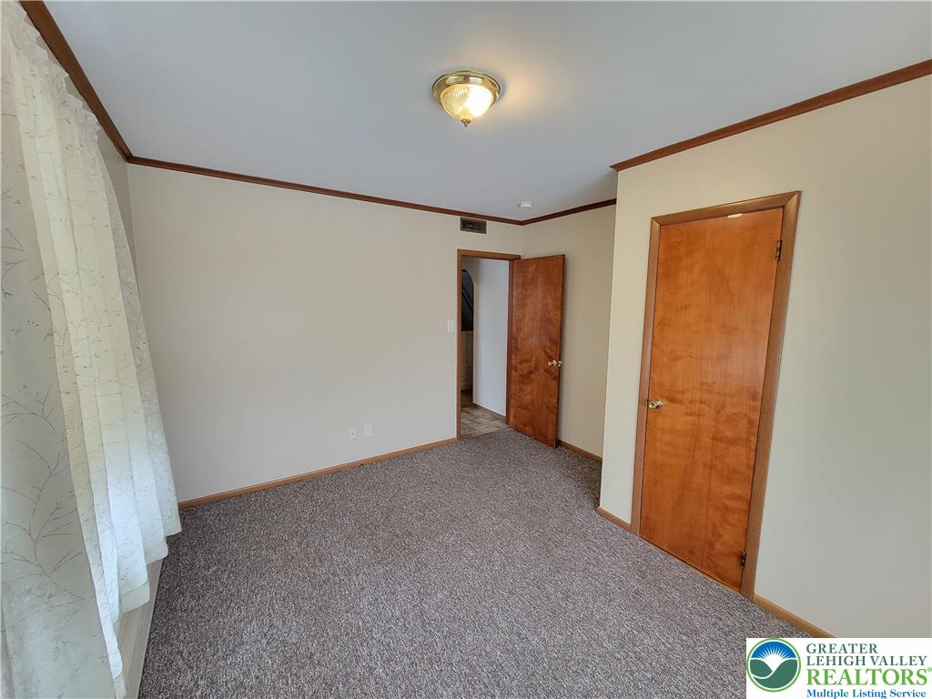 712 Chestnut Street Coplay, PA 18037 - Photo 17 of 32