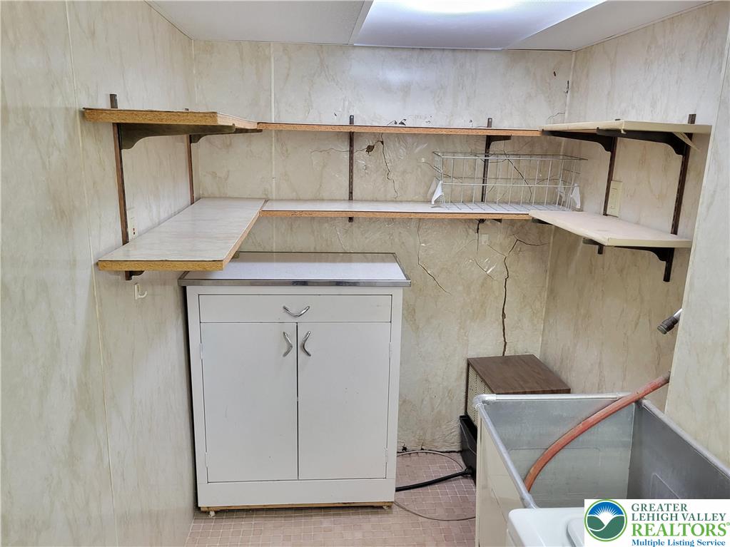712 Chestnut Street Coplay, PA 18037 - Photo 26 of 32 Laundry