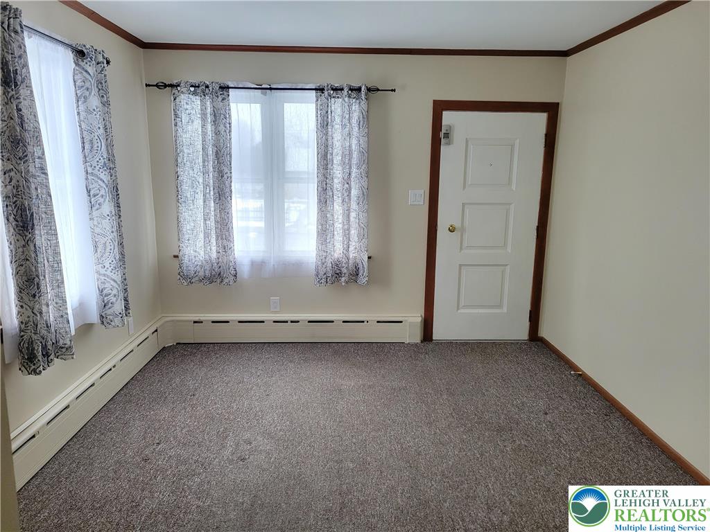 712 Chestnut Street Coplay, PA 18037 - Photo 6 of 32