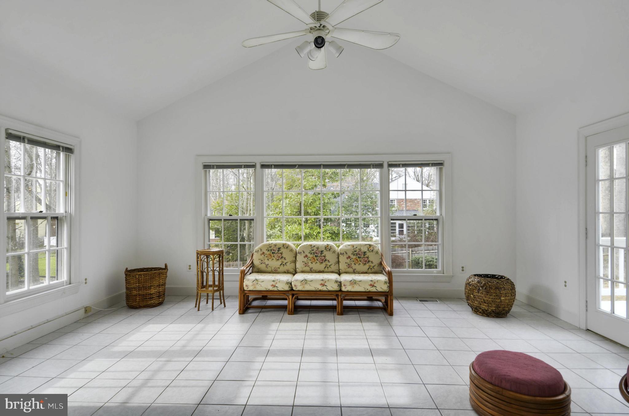 7416 Brickyard Road Potomac, MD 20854 - Photo 11 of 30 Interior (General)