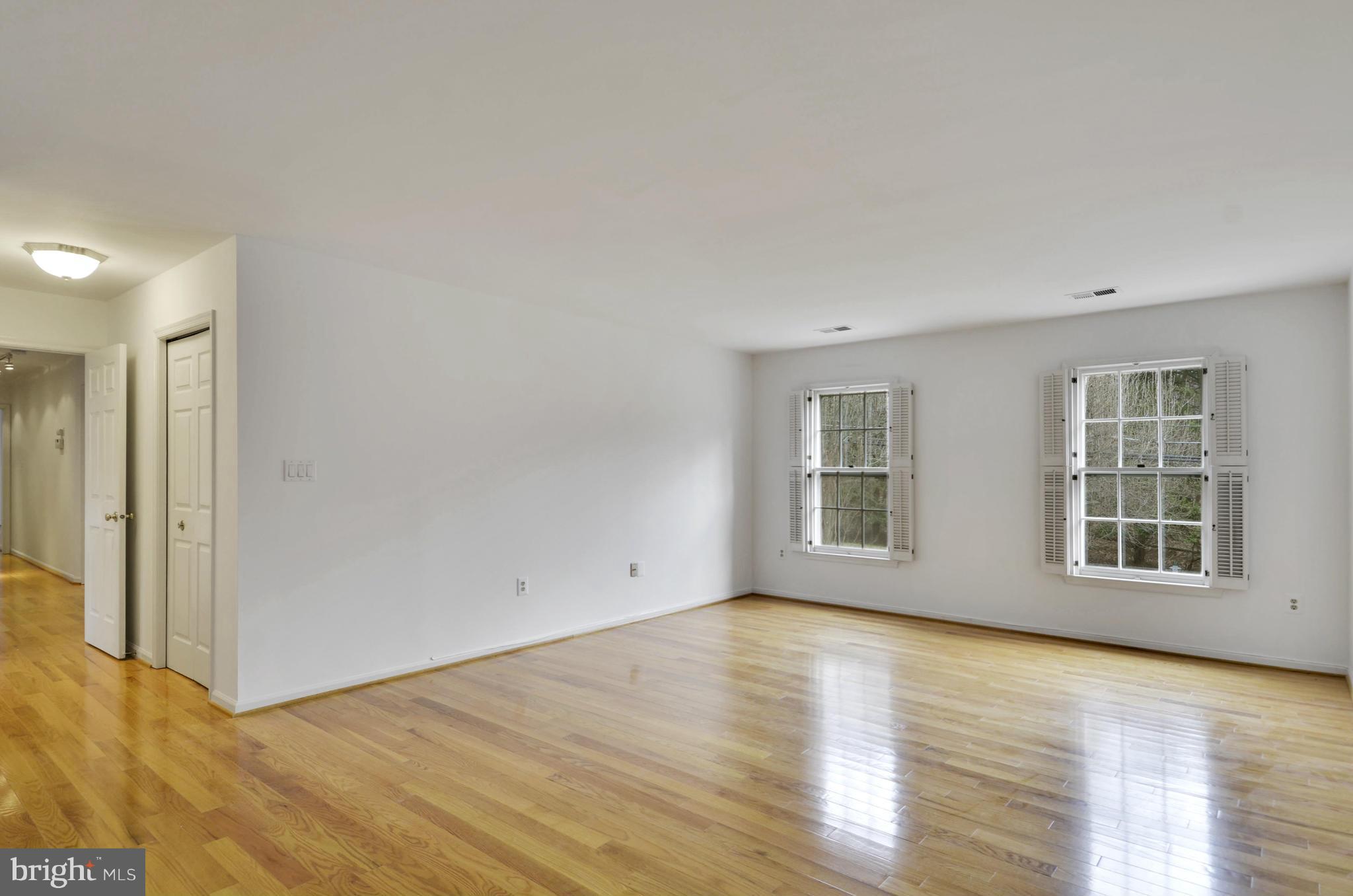 7416 Brickyard Road Potomac, MD 20854 - Photo 12 of 30 Interior (General)