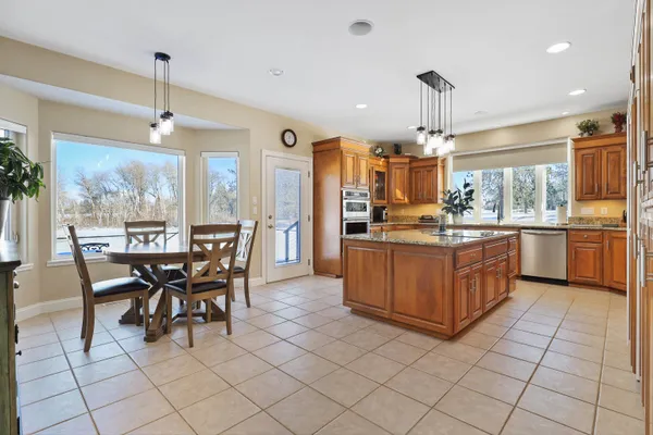 $1,175,000 | 6919 East Spangle Waverly Road, Spangle, WA 99031