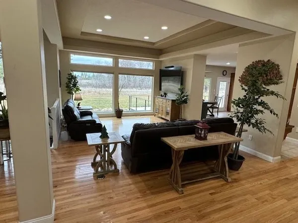 $1,175,000 | 6919 East Spangle Waverly Road, Spangle, WA 99031