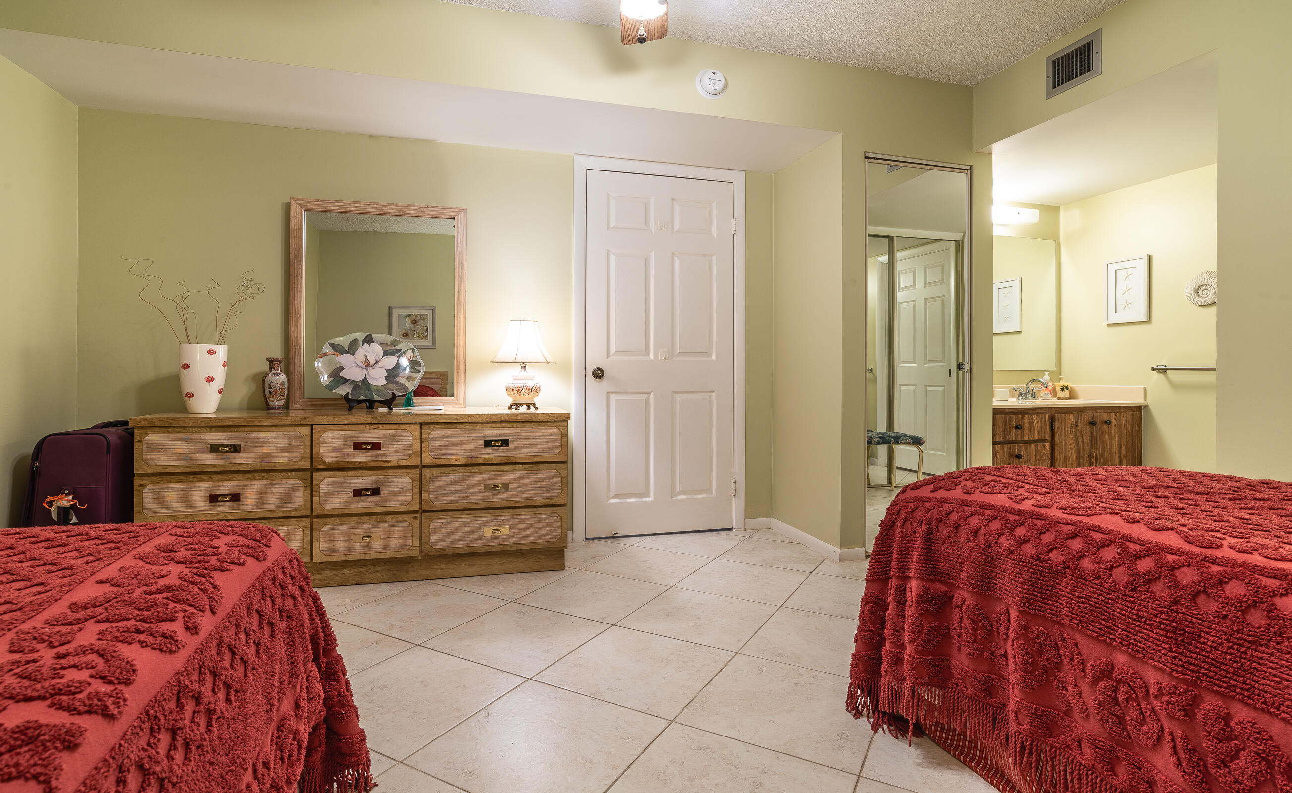 6049 Balboa Circle, Unit 301 Boca Raton, FL 33433 - Photo 17 of 29 24-7972-untitled-MLS
