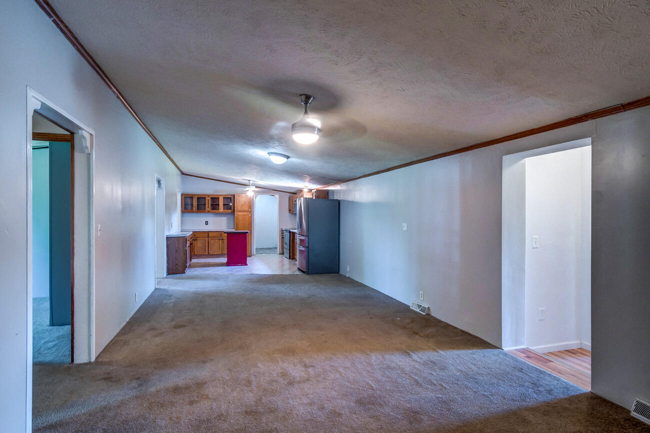 606 Cedar Cliff Road Waco, KY 40385 - Photo 23 of 36 158