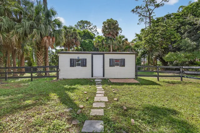 $10,000 | 2340 B Road, Loxahatchee Groves, FL 33470