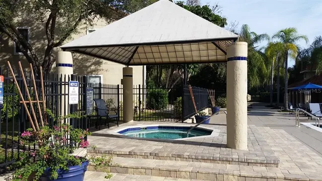 $1,400 | 4001 Crockers Lake Boulevard, Unit 1023, Sarasota, FL 34238