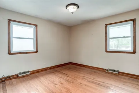 $299,950 | 881 East 1st Street, Peculiar, MO 64078