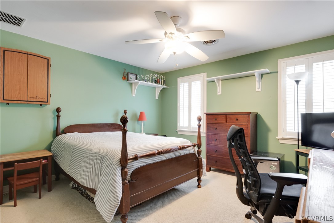 2221 Castlebridge Road Midlothian, VA 23113 - Photo 26 of 37 Additional upstairs bedroom - hardwoods under carp