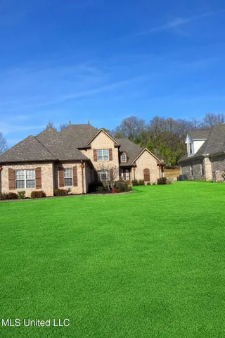 $434,900 | 4902 Waterstone Drive, Olive Branch, MS 38654