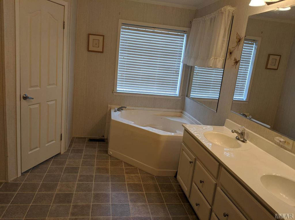 244 Hazelton Road Gates, NC 27937 - Photo 6 of 17 Gallery Image 6