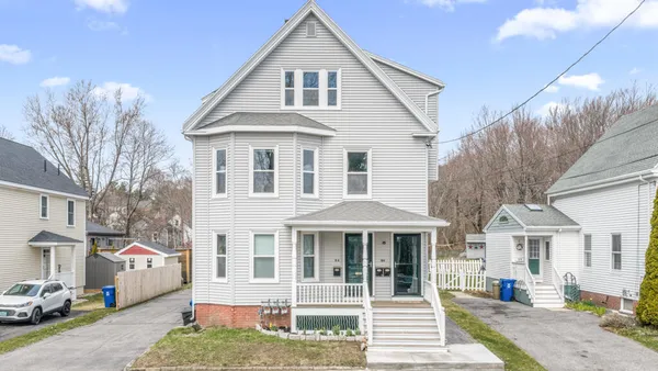 $879,000 | 54 East Kidder Street, Portland, ME 04103