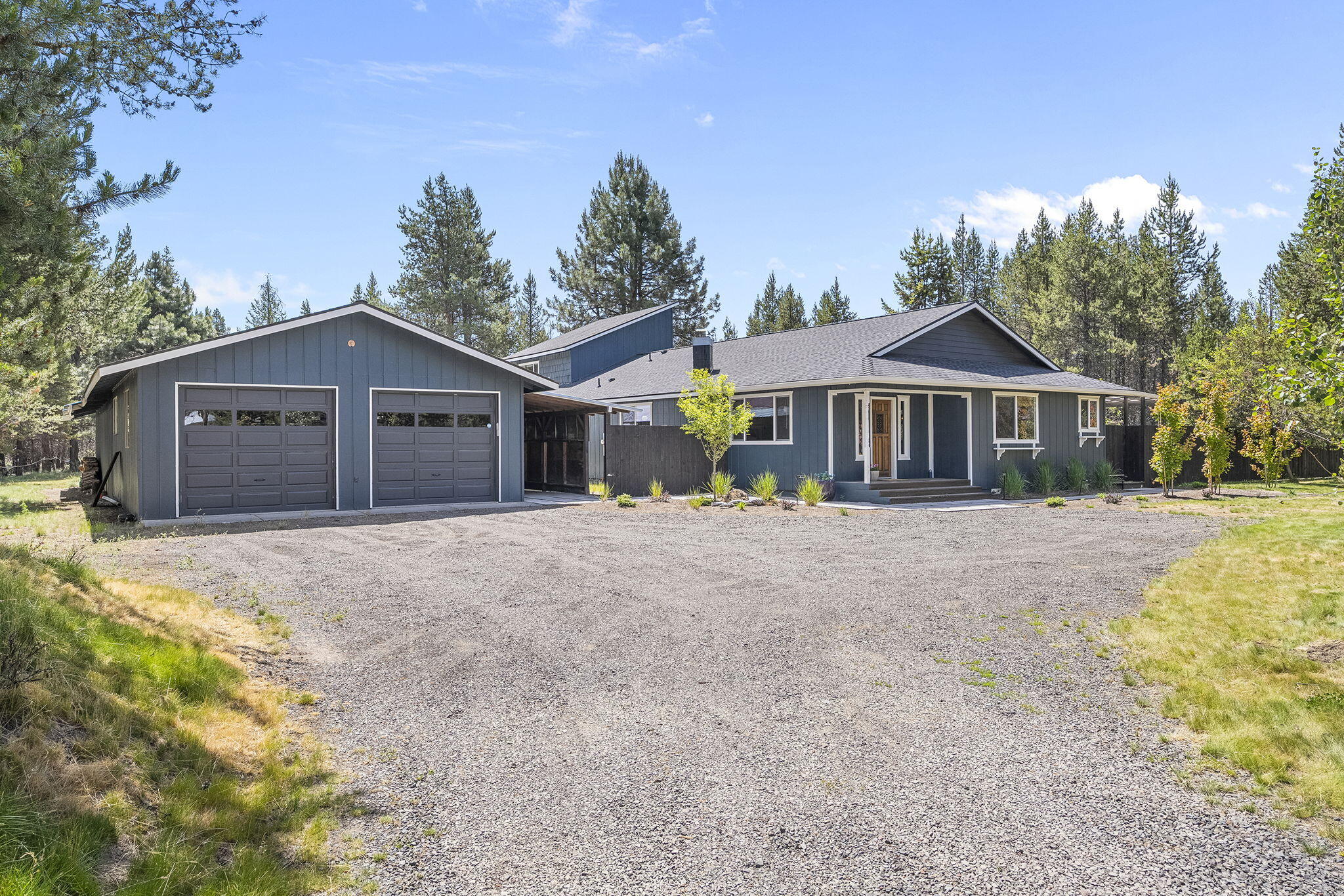 55050 Huntington Road Bend, OR 97707 - Photo 4 of 50 03