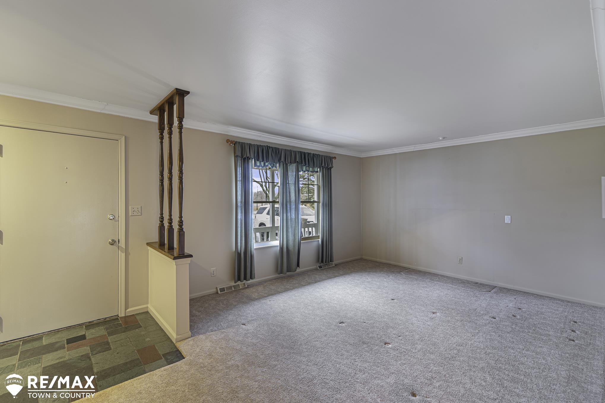 8041 Carpenter Road Flushing, MI 48433 - Photo 4 of 29