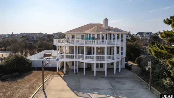 $1,989,000 | 852 Lighthouse Drive, Unit 15, Corolla, NC 27927