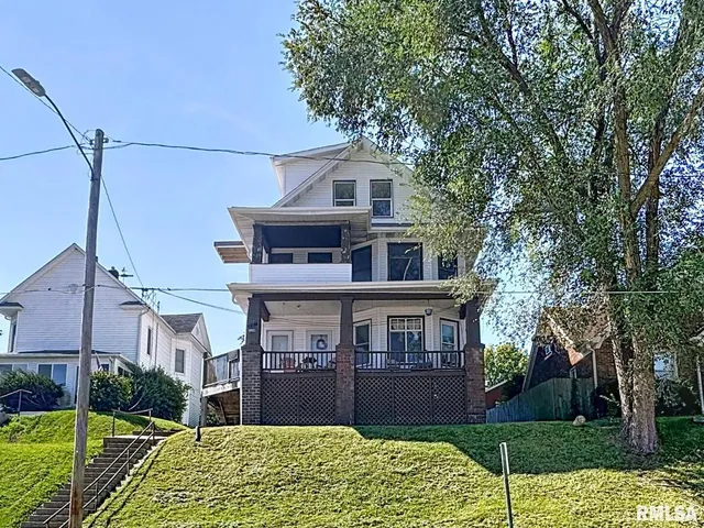 $155,000 | 1214 2nd Avenue, Silvis, IL 61282